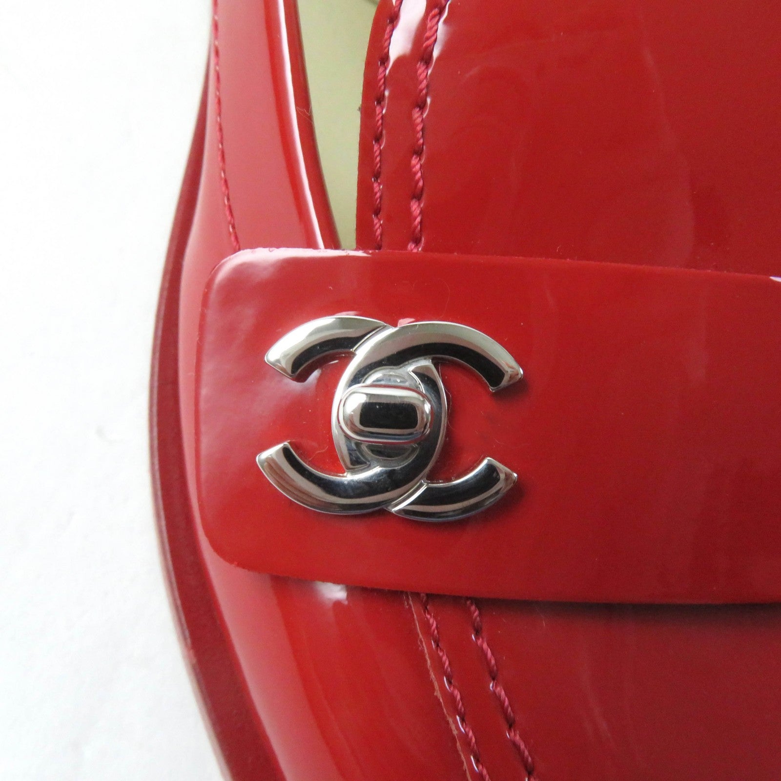 シャネル パテント レザー ローファー レッド シルバー 35 1/2C