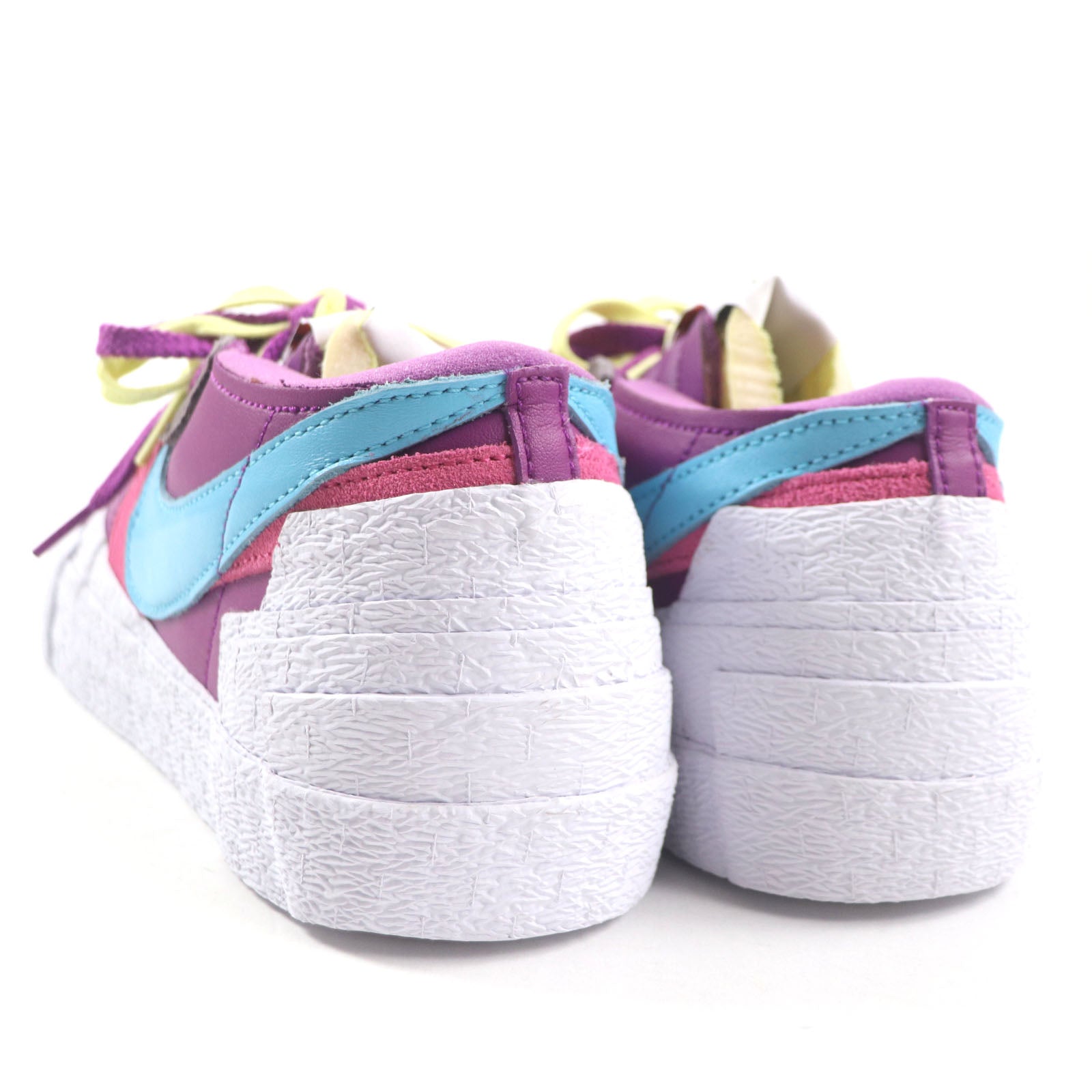 NIKE KAWS SACAI BLAZER LOW パープル ダスク スニーカー