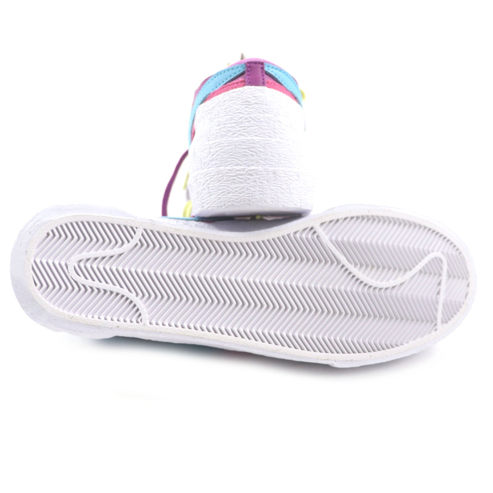 NIKE KAWS SACAI BLAZER LOW パープル ダスク スニーカー