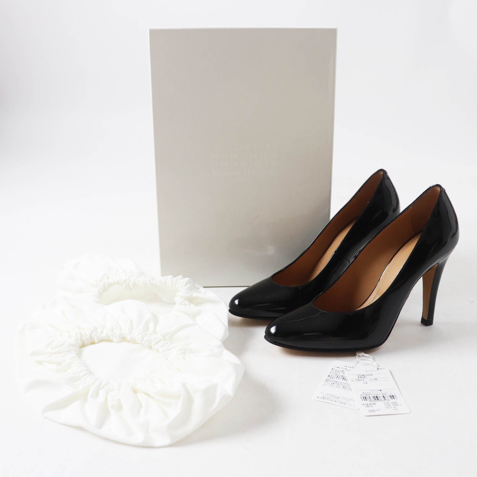 メゾン マルジェラ パテント レザー アーモンド トゥ パンプス