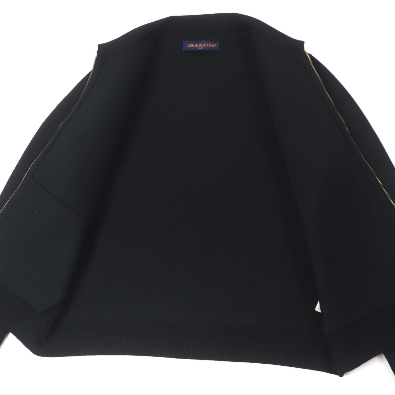 ルイヴィトン 1AFYEJ エンボス ブルゾン