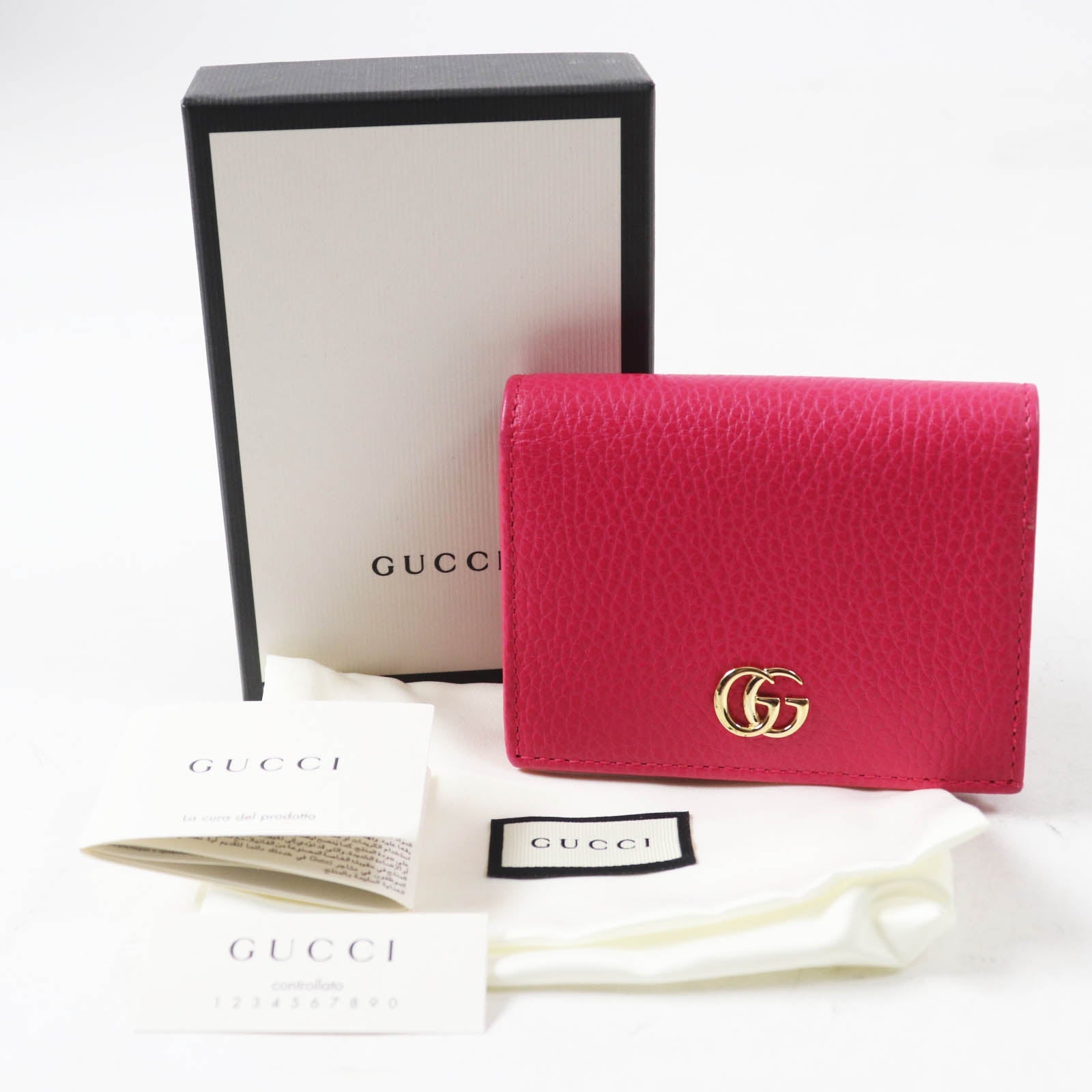 グッチ GGマーモント レザー二つ折り財布