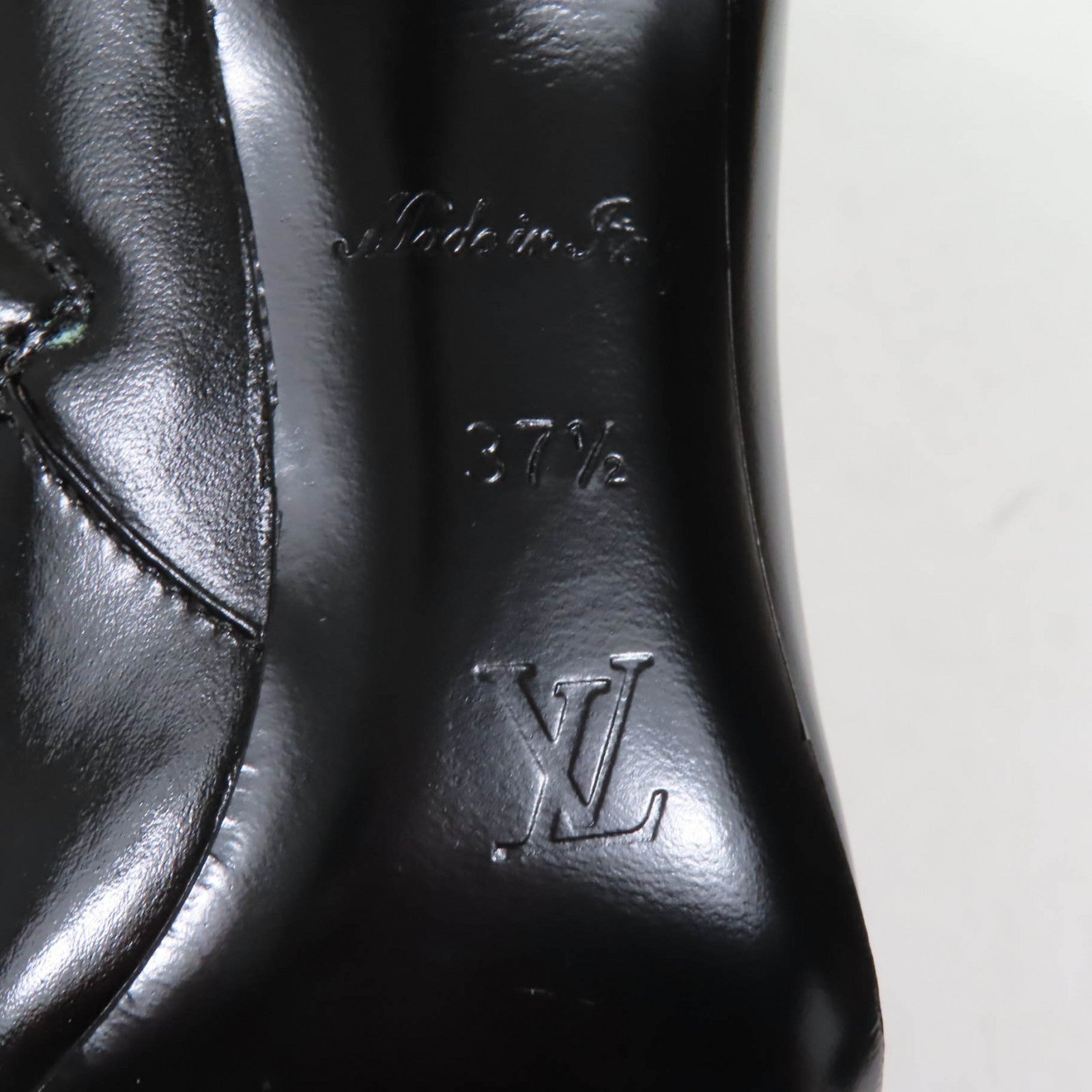 ルイヴィトン LV ロゴ レザー アンクルブーツ