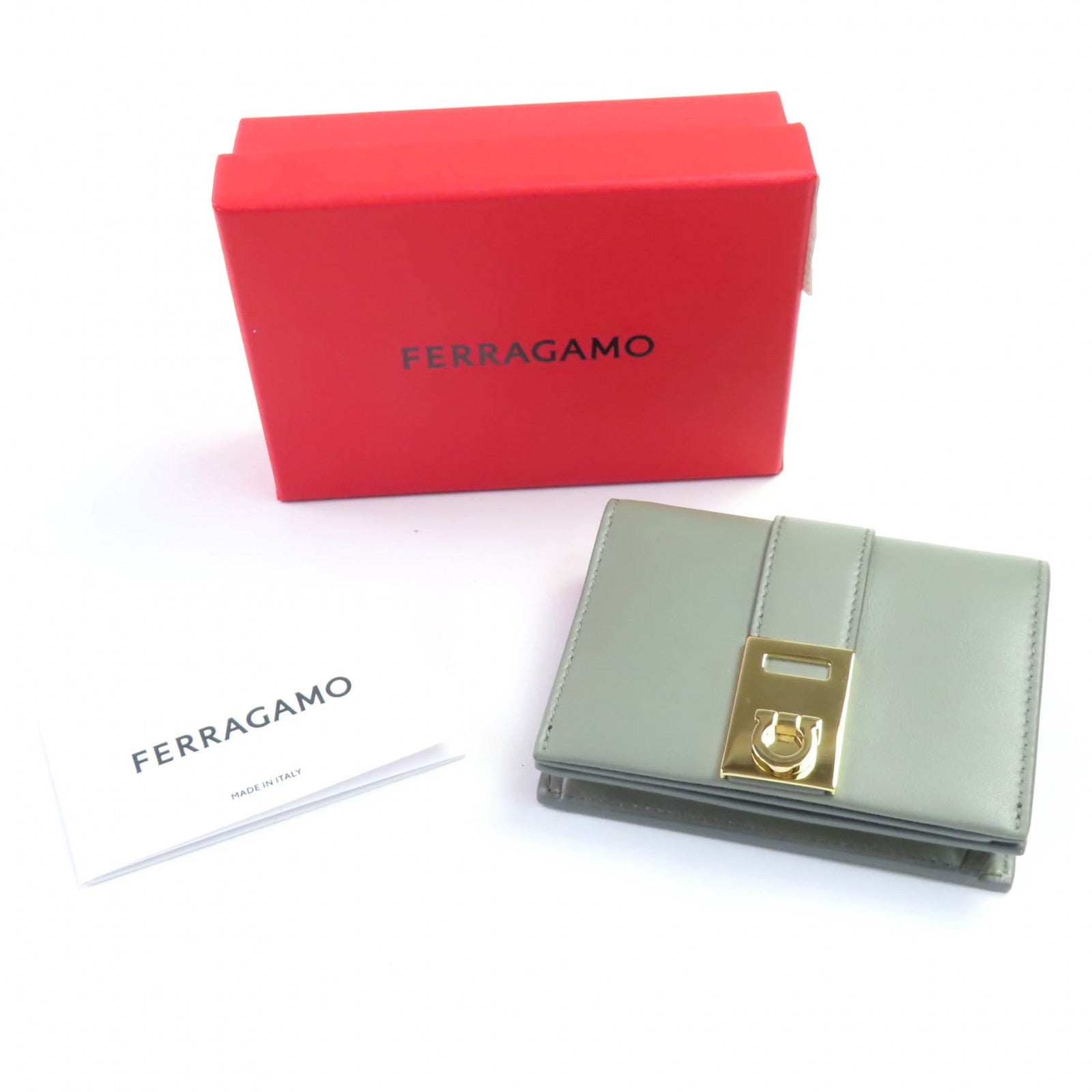 フェラガモ レザーウォレット