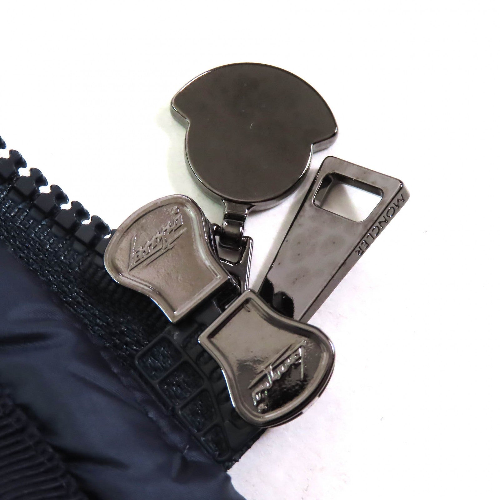 Moncler HERMINE ナイロン ダウン コート