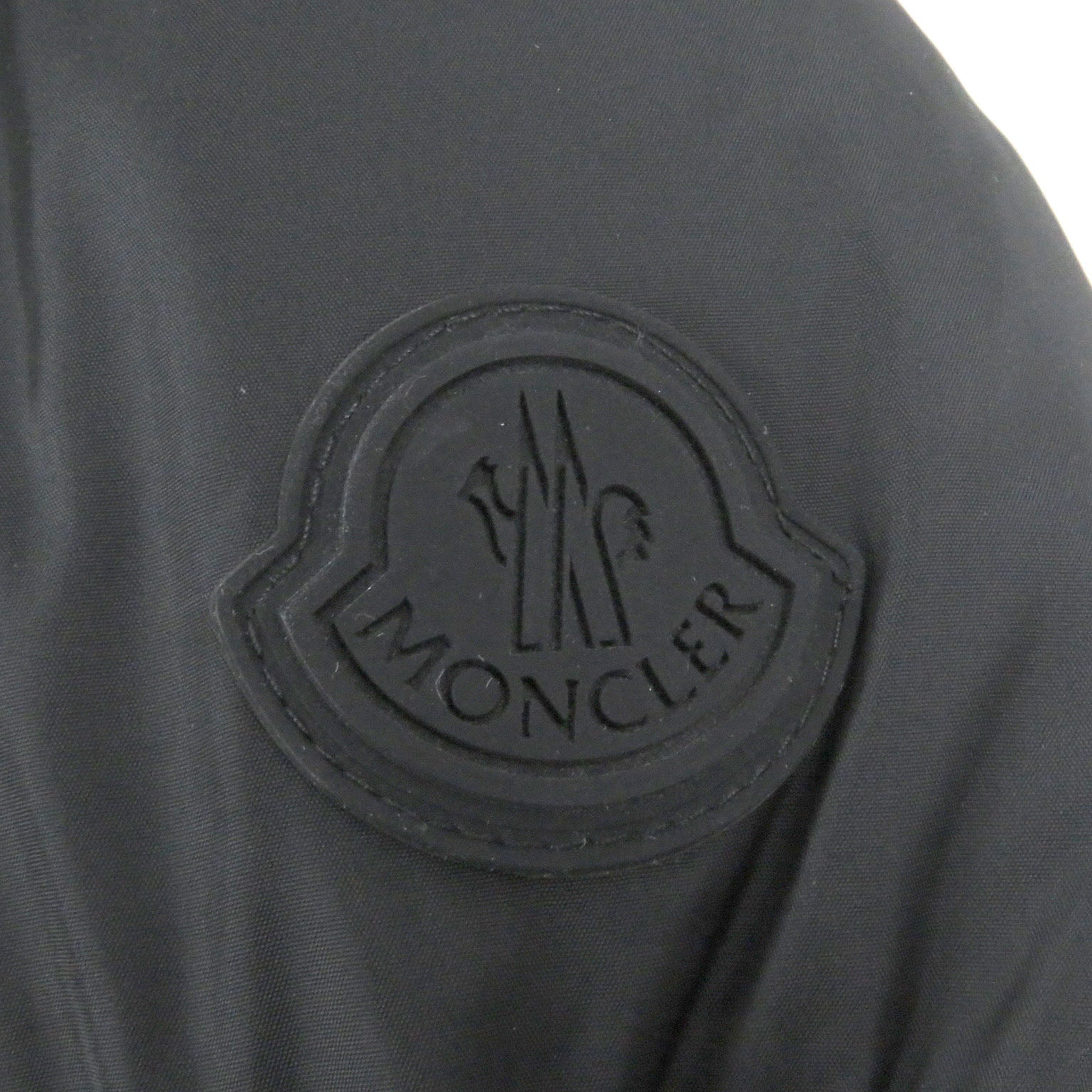 モンクレール MONTCLA ナイロン ダウンジャケット