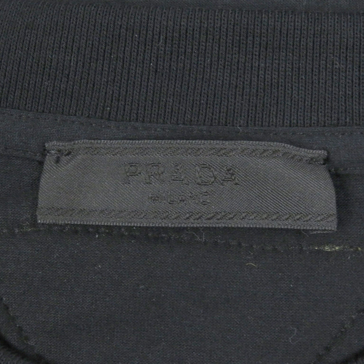 プラダ トライアングル ロゴ コットン Tシャツ