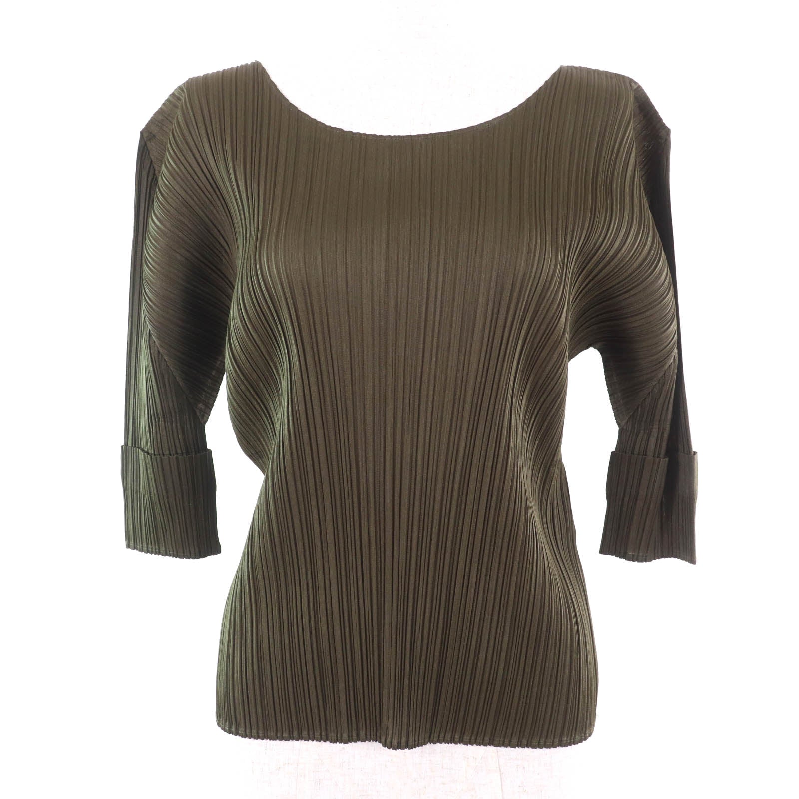 PLEATS PLEASE ポリエステルTシャツ