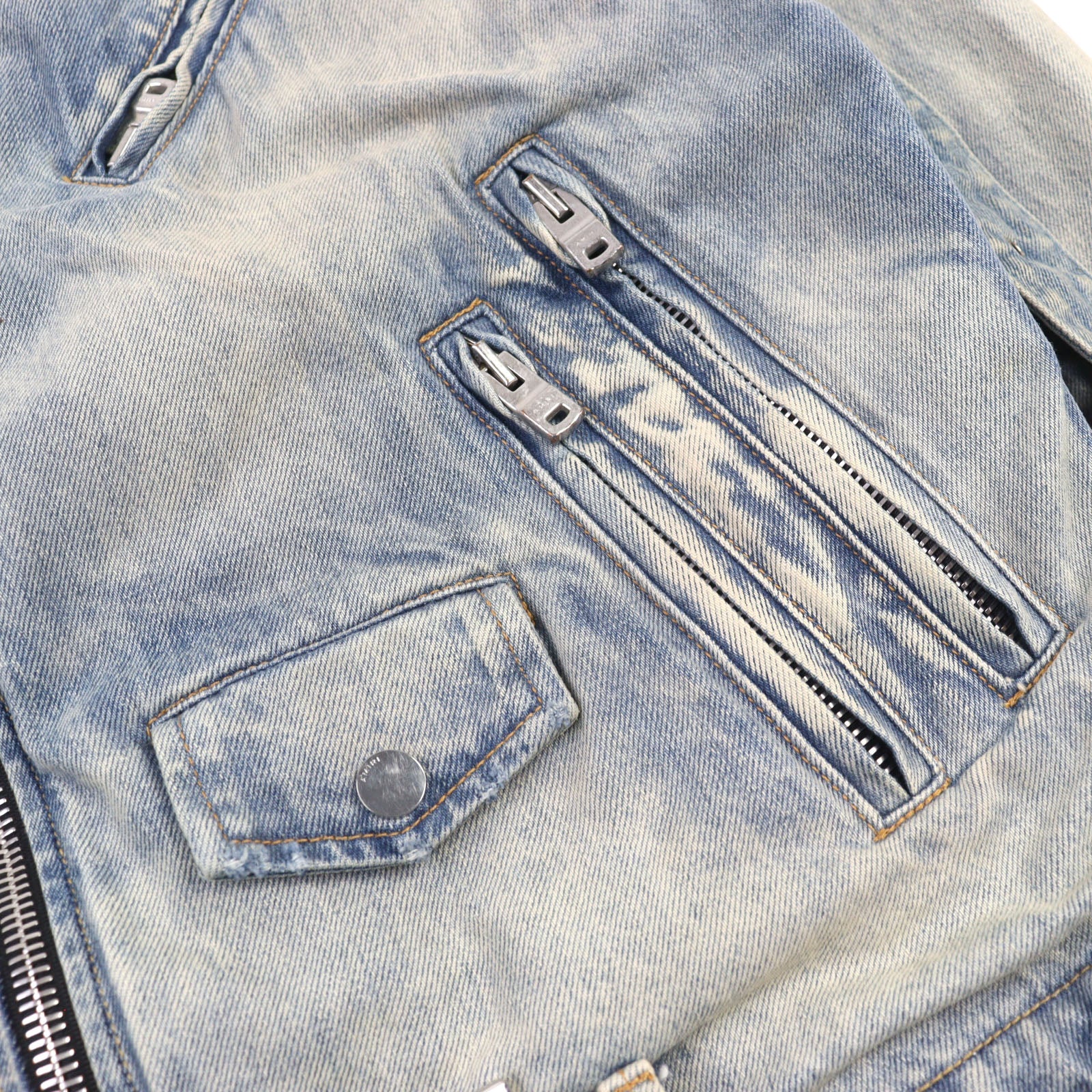 AMIRI ダメージ デニム メタル ロゴ デニム ジャケット