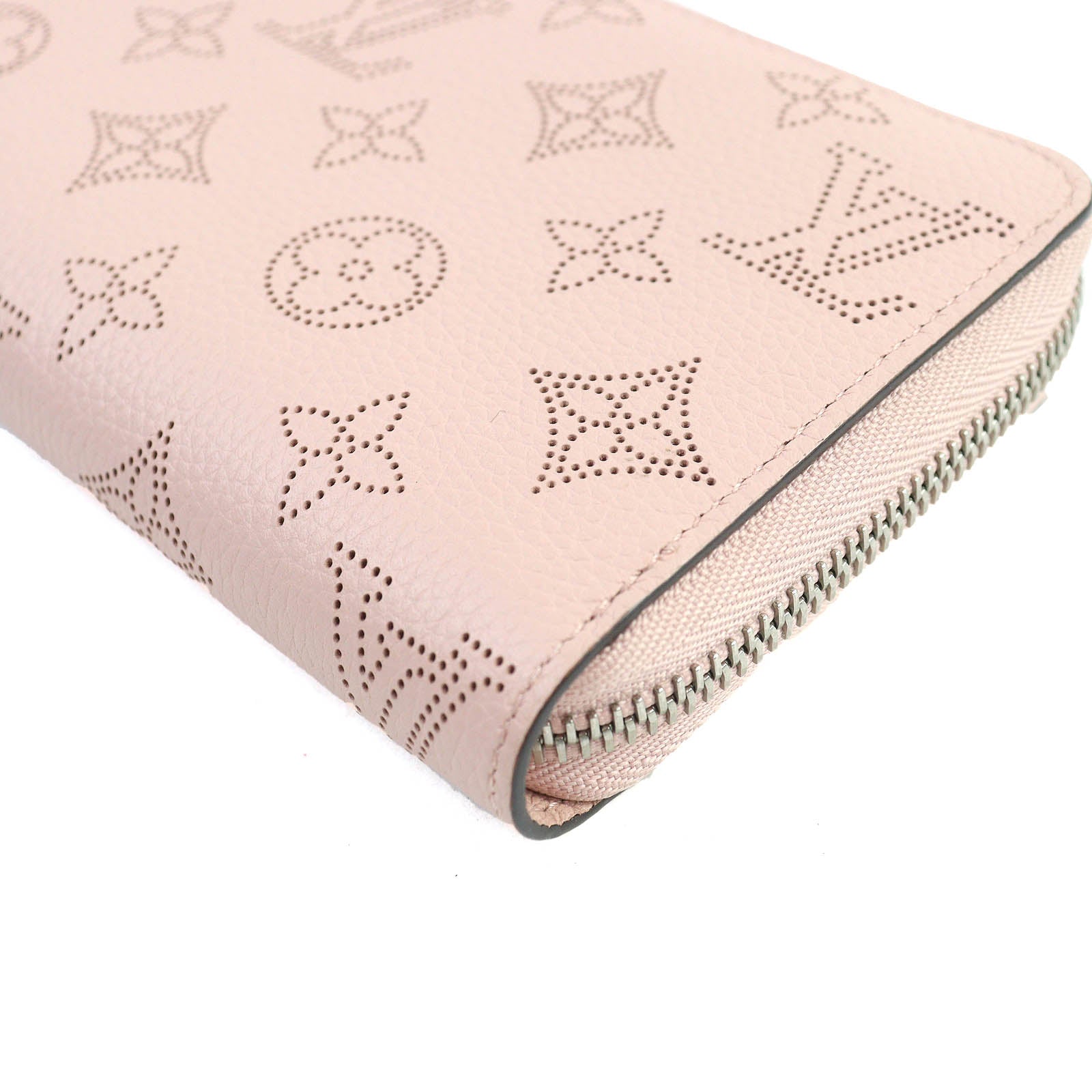 ルイヴィトン マヒナ モノグラム レザー ジッピー ウォレット