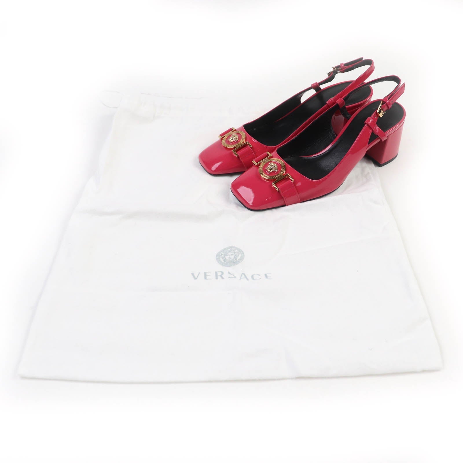 ヴェルサーチ パテント レザー パンプス