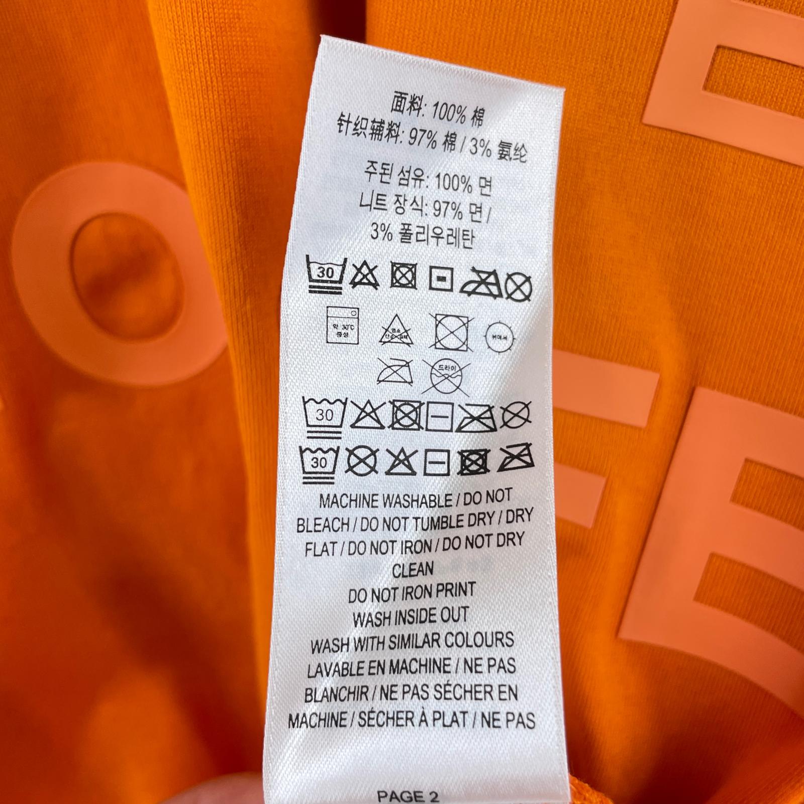 バーバリー ホースフェリープリント コットンTシャツ