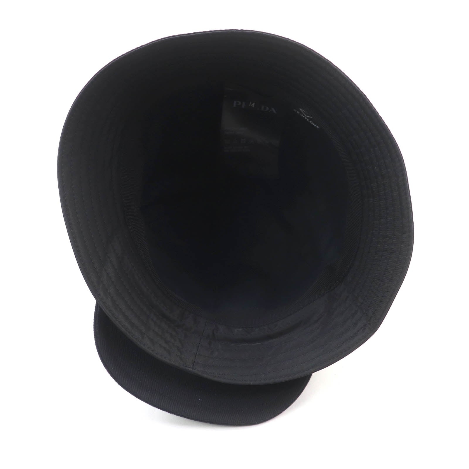 プラダ RE-NYLON トライアングル ロゴ バケットハット