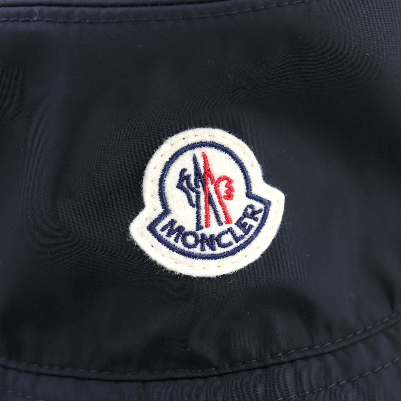 モンクレール ナイロン バケット ハット