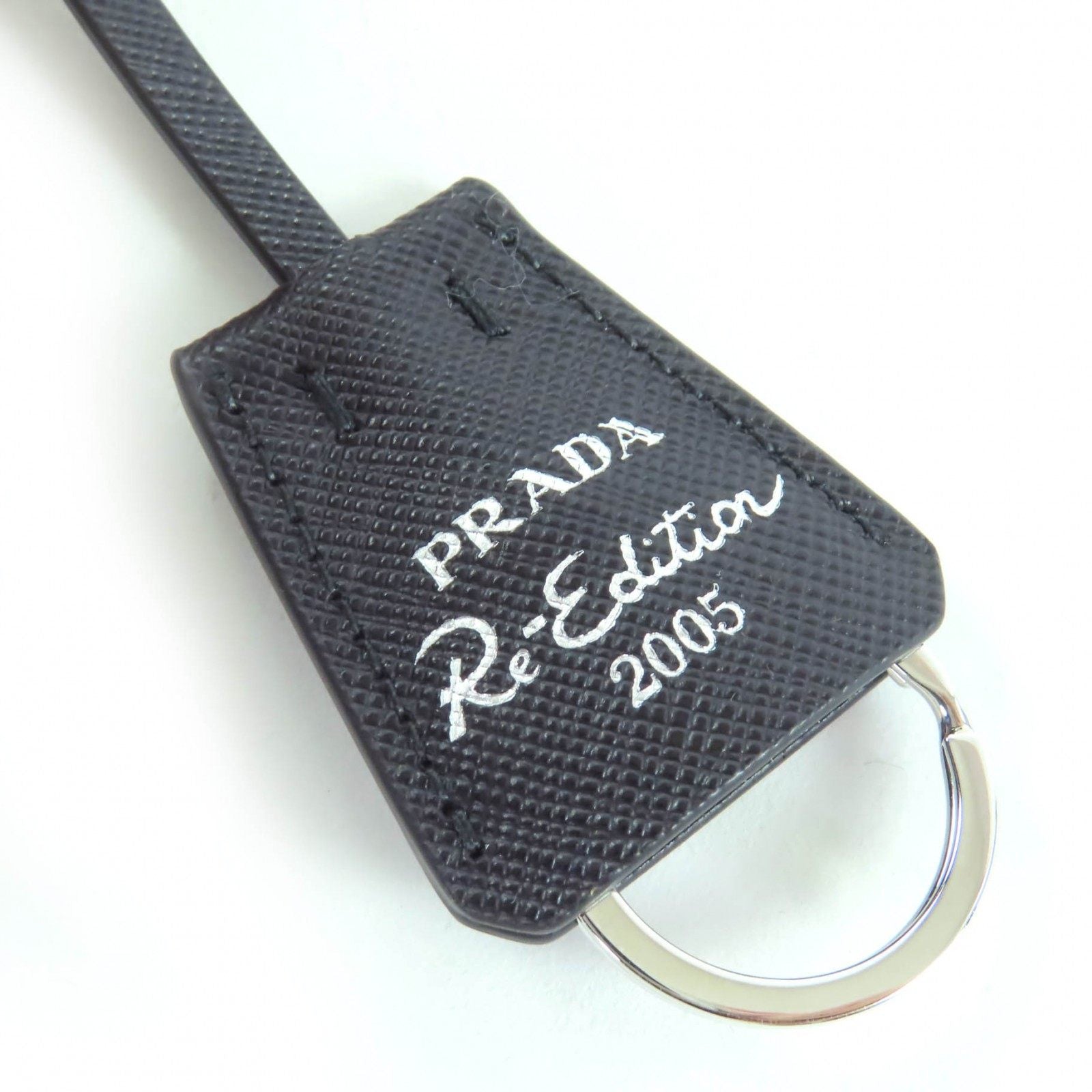 プラダ Re-Edition ショルダーバッグ