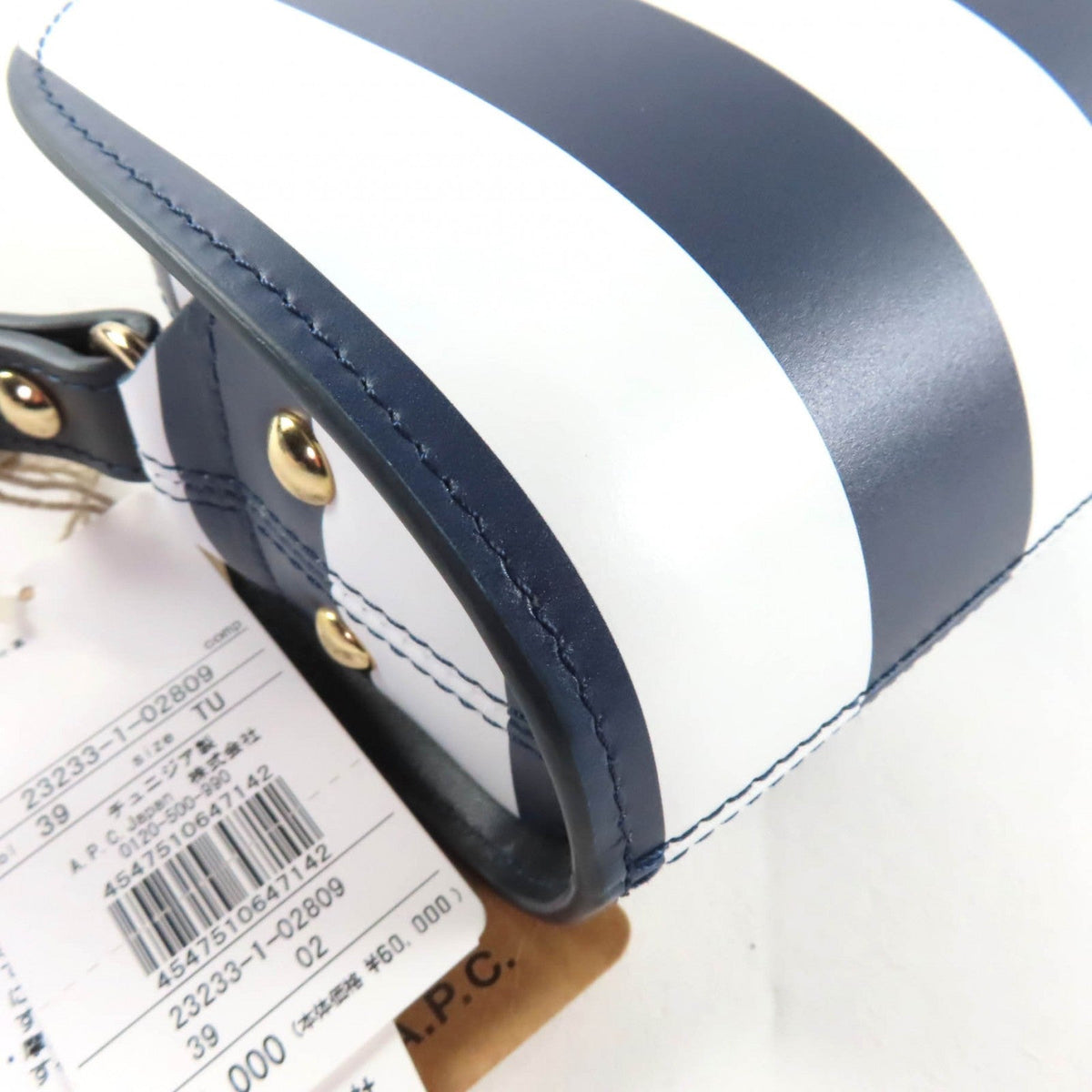 アーペーセー sac demi-lune レザー ショルダーバッグ