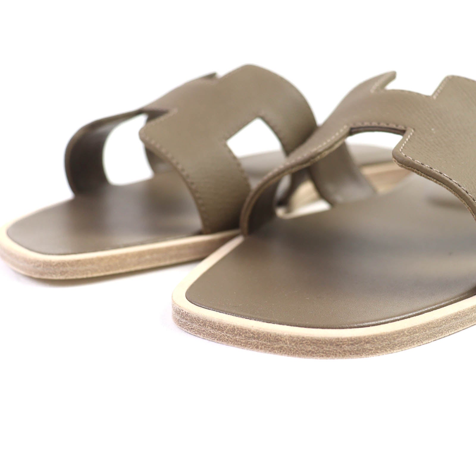 エルメス オラン37 レザー フラットサンダル
