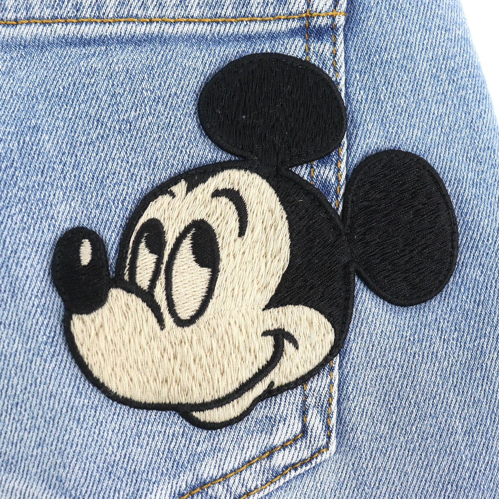 グッチディズニー ロゴパッチ デニムパンツ