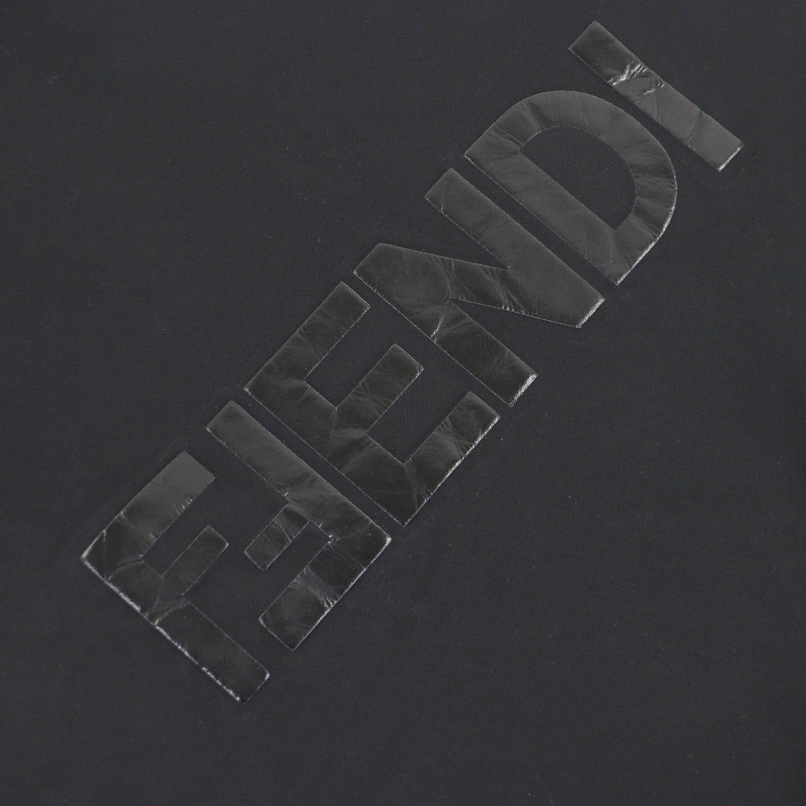 フェンディ FY1129 Tシャツ