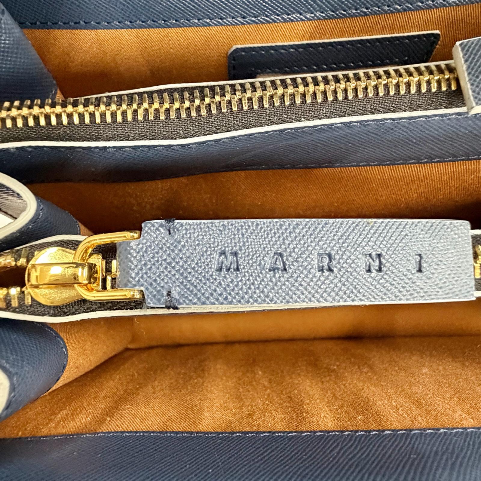 マルニ Trunk レザーショルダーバッグ