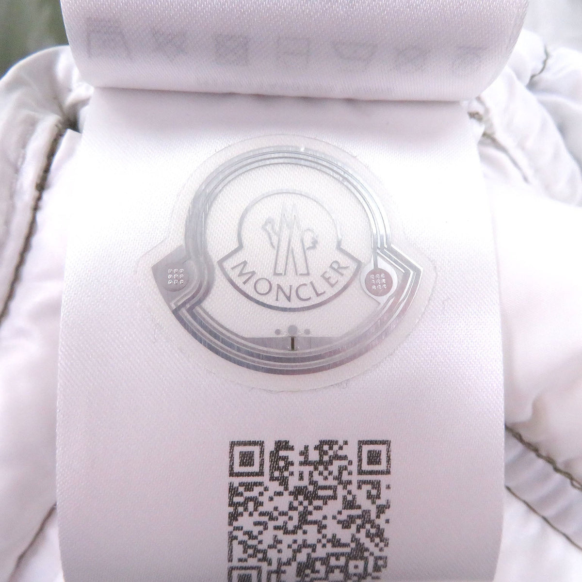 モンクレール GENICHI GILET ダウンベスト