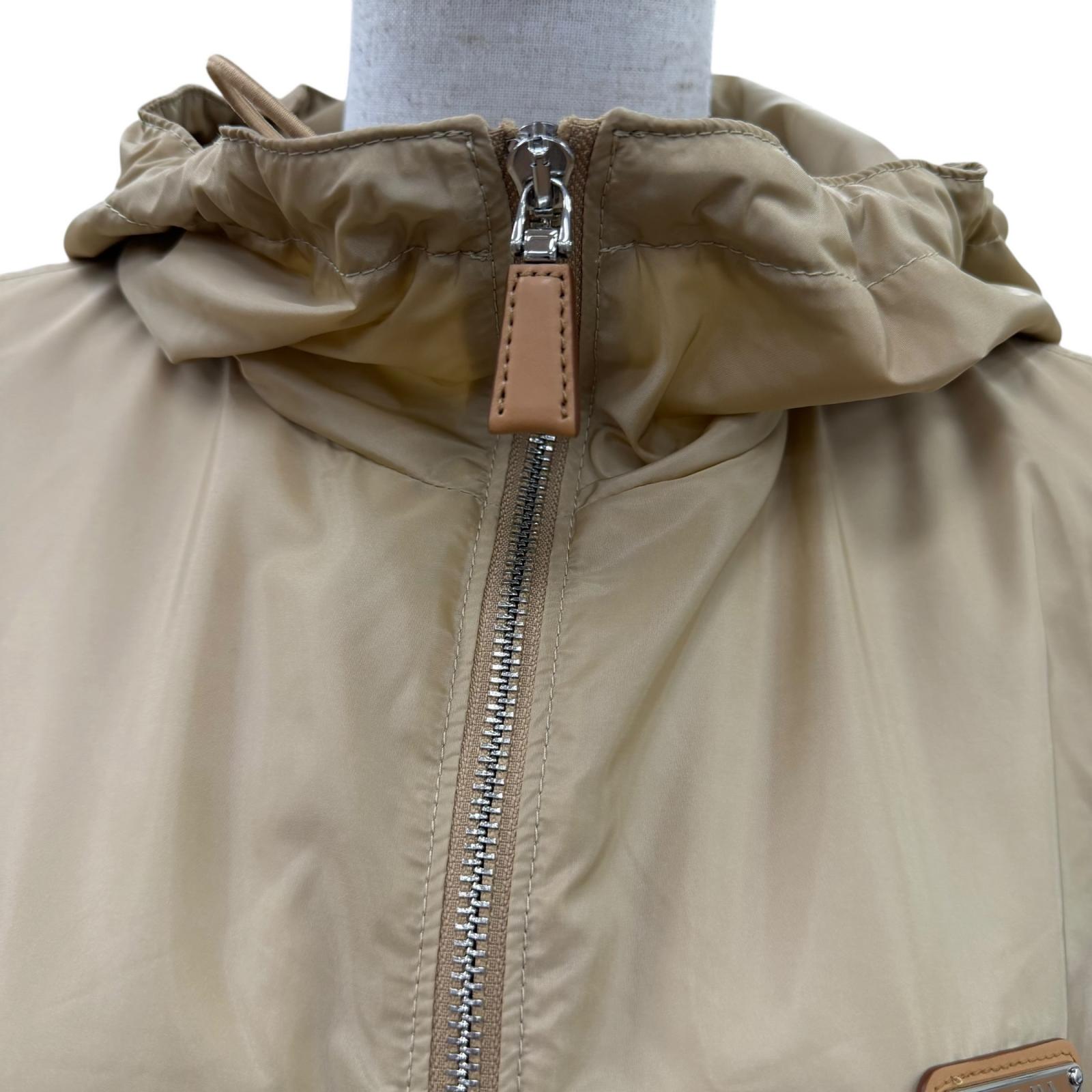 プラダ Re-Nylon ロングコート
