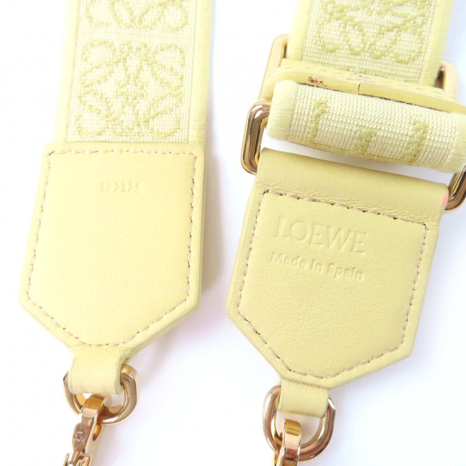 ロエベ アナグラム レザーショルダーストラップ