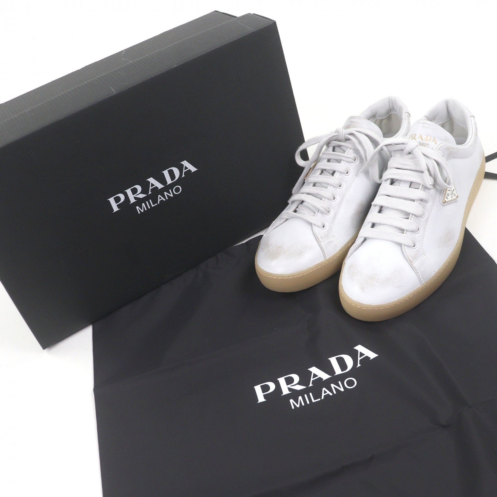 プラダ レザー スニーカー