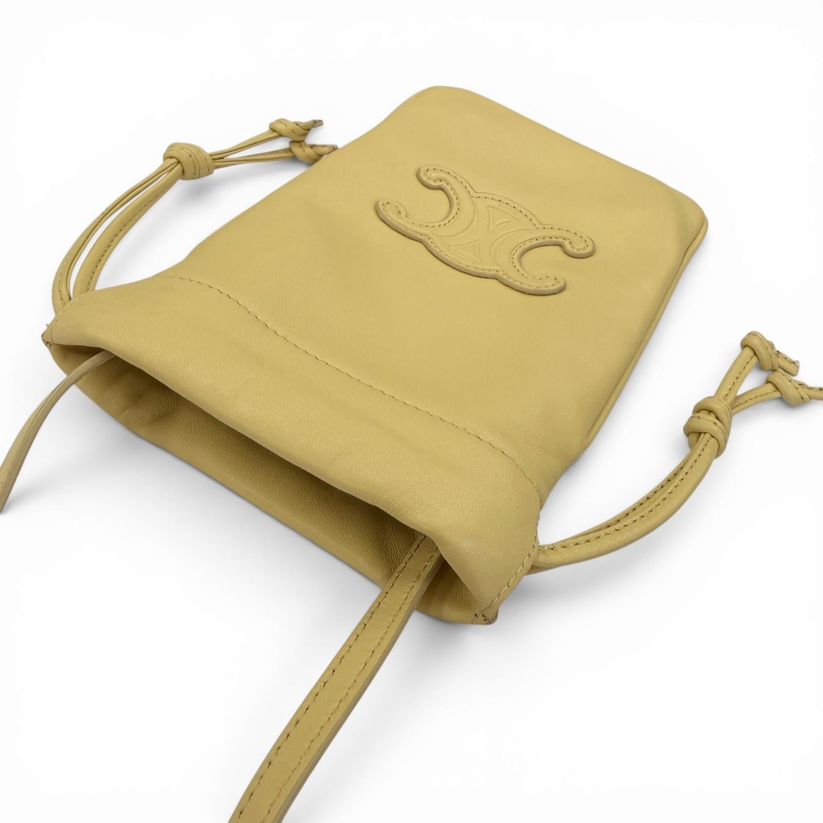 セリーヌ Cuir Triomphe レザー モバイルポーチ