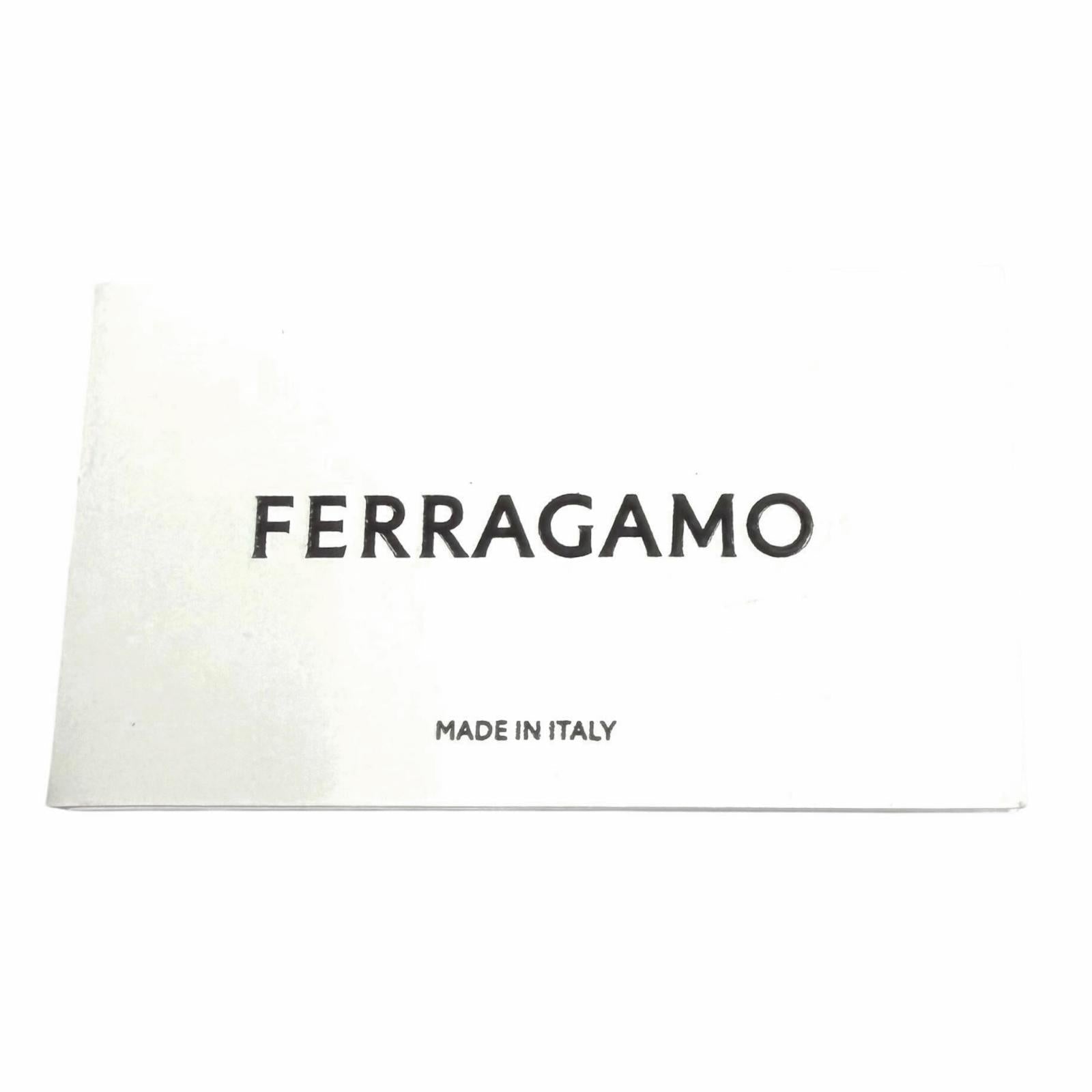サルヴァトーレ フェラガモ レザー長財布