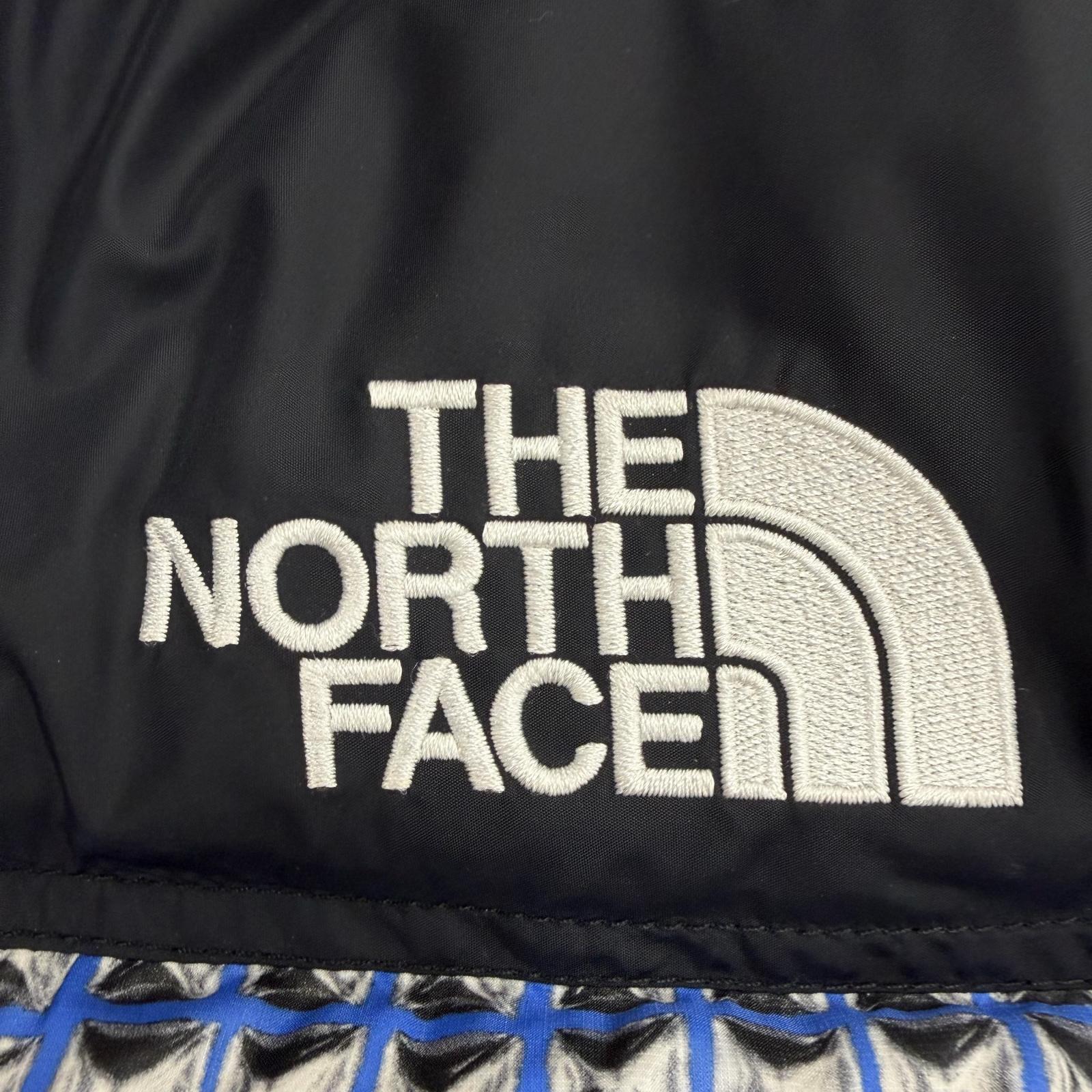 シュプリームザノースフェイス Studded Nuptse ダウンジャケット