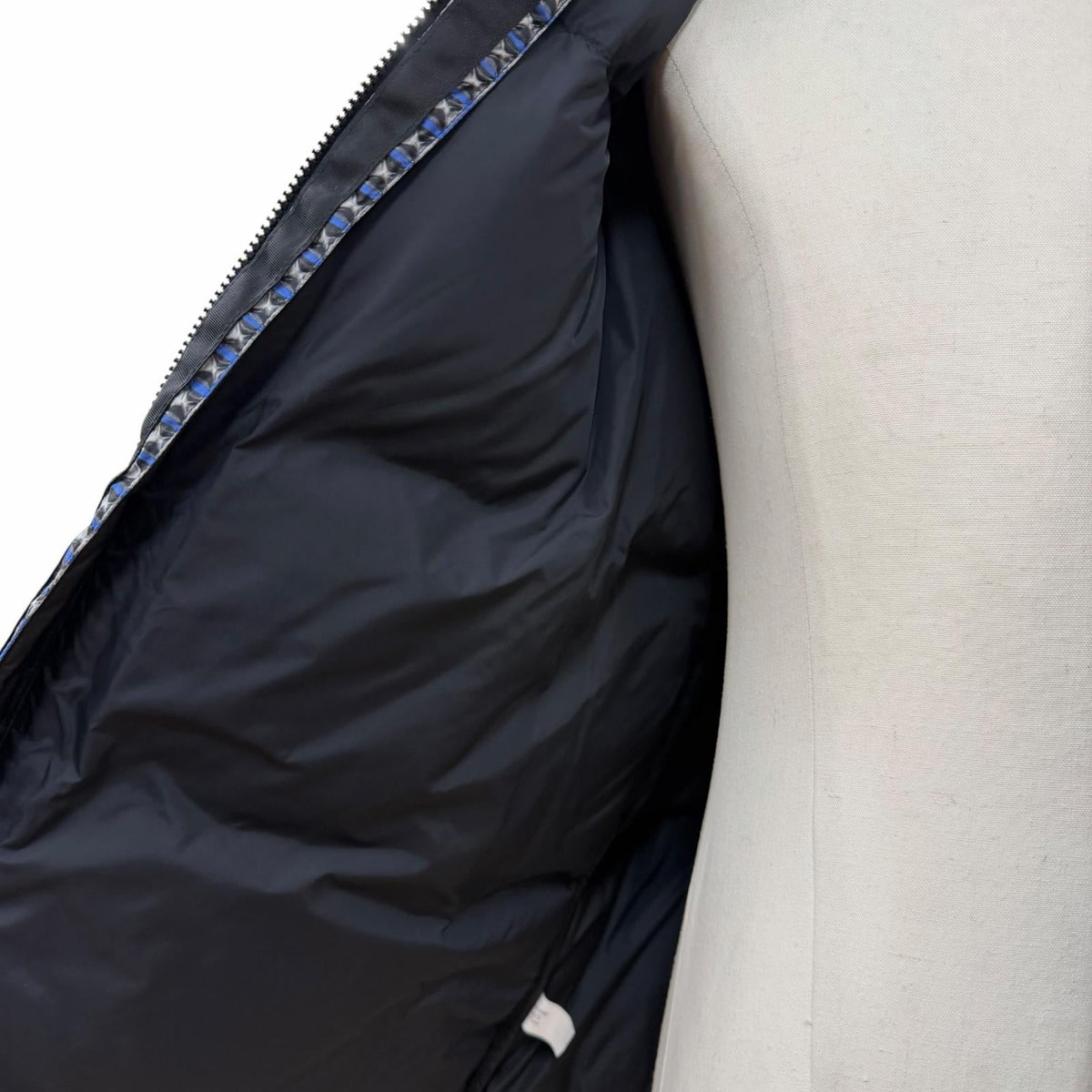 シュプリームザノースフェイス Studded Nuptse ダウンジャケット