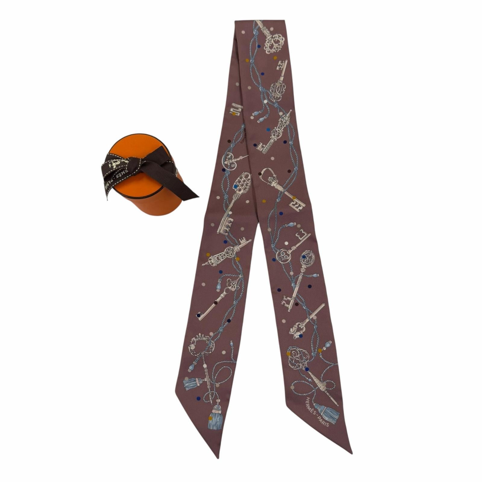 エルメス Les Cles a Pois シルクスカーフ