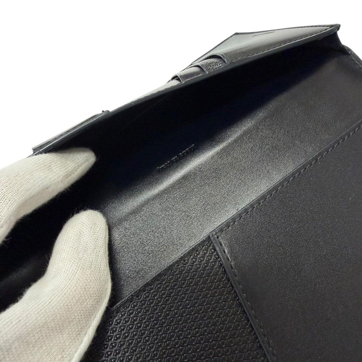 ジョンロブ Bill Compartment Rasp Large Gusset レザー二つ折り財布