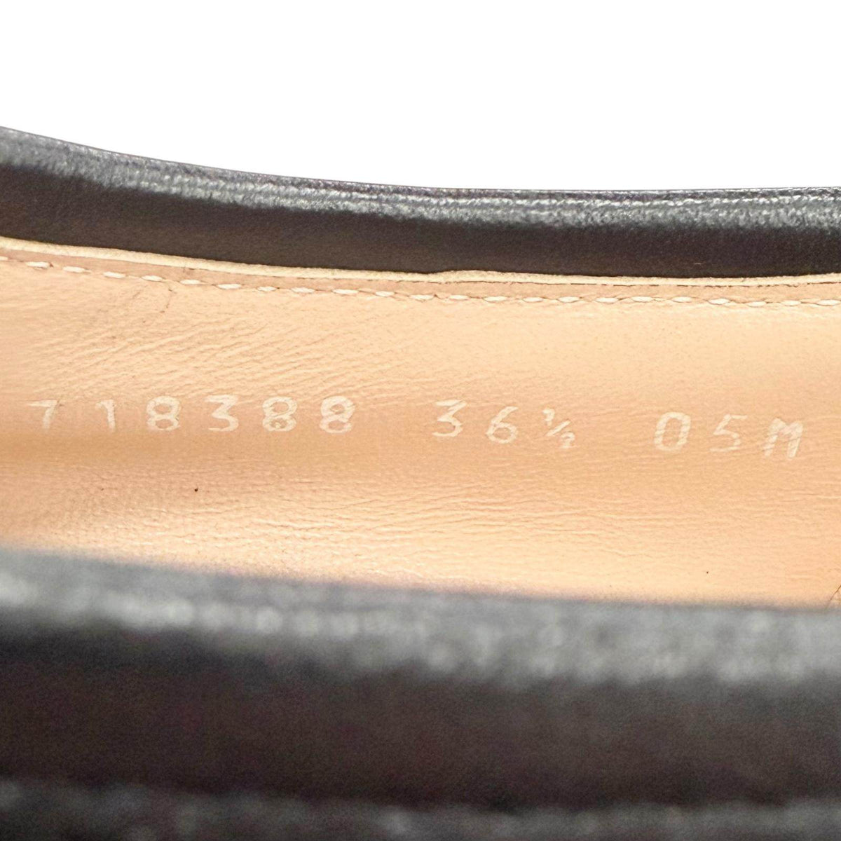 グッチ マトラッセ レザー プラットフォームローファー