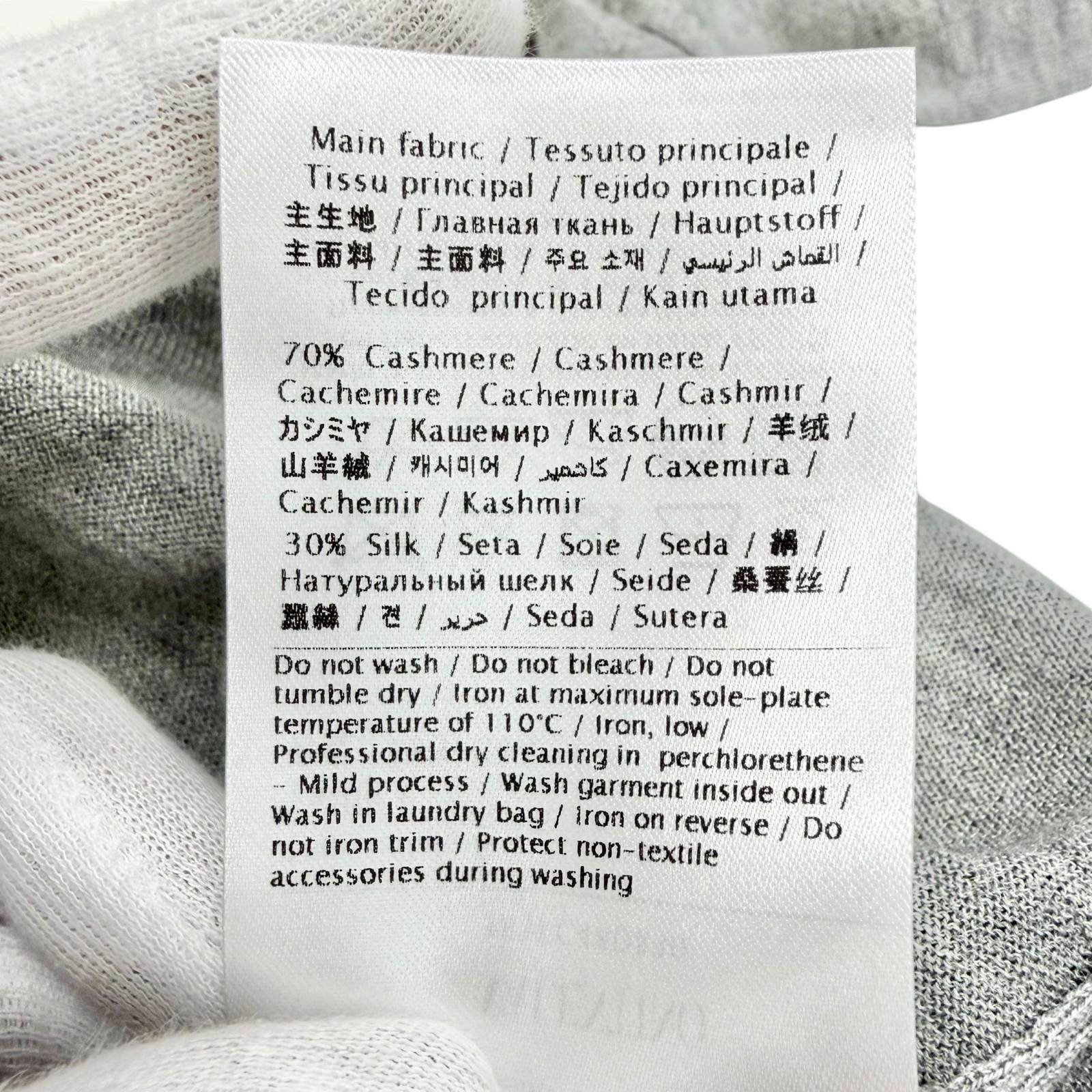 ヴァレンティノ ロゴメタル カシミヤシルクニットトップス