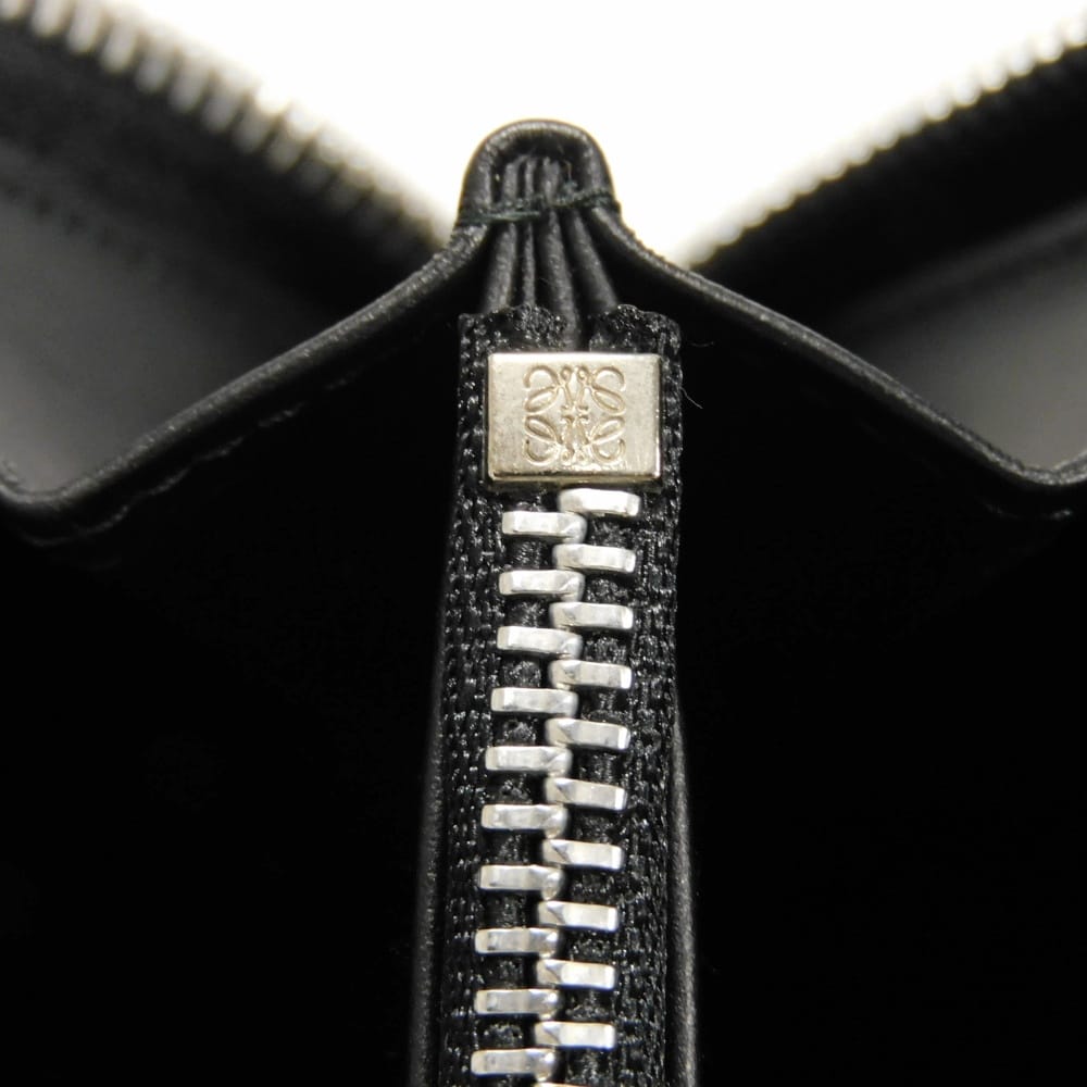 ロエベ ジップアラウンドウォレット スムースカーフスキン 長財布