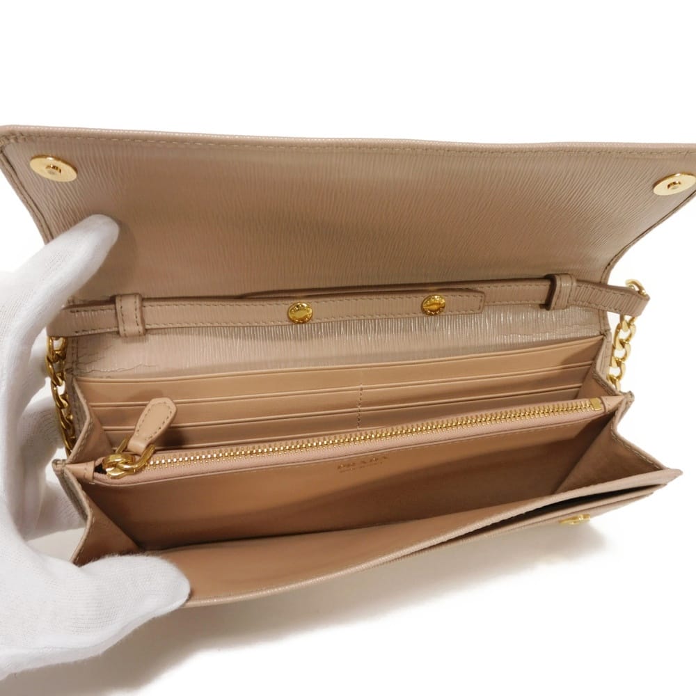 プラダ ヴィッテロムーヴ チェーンショルダーバッグ
