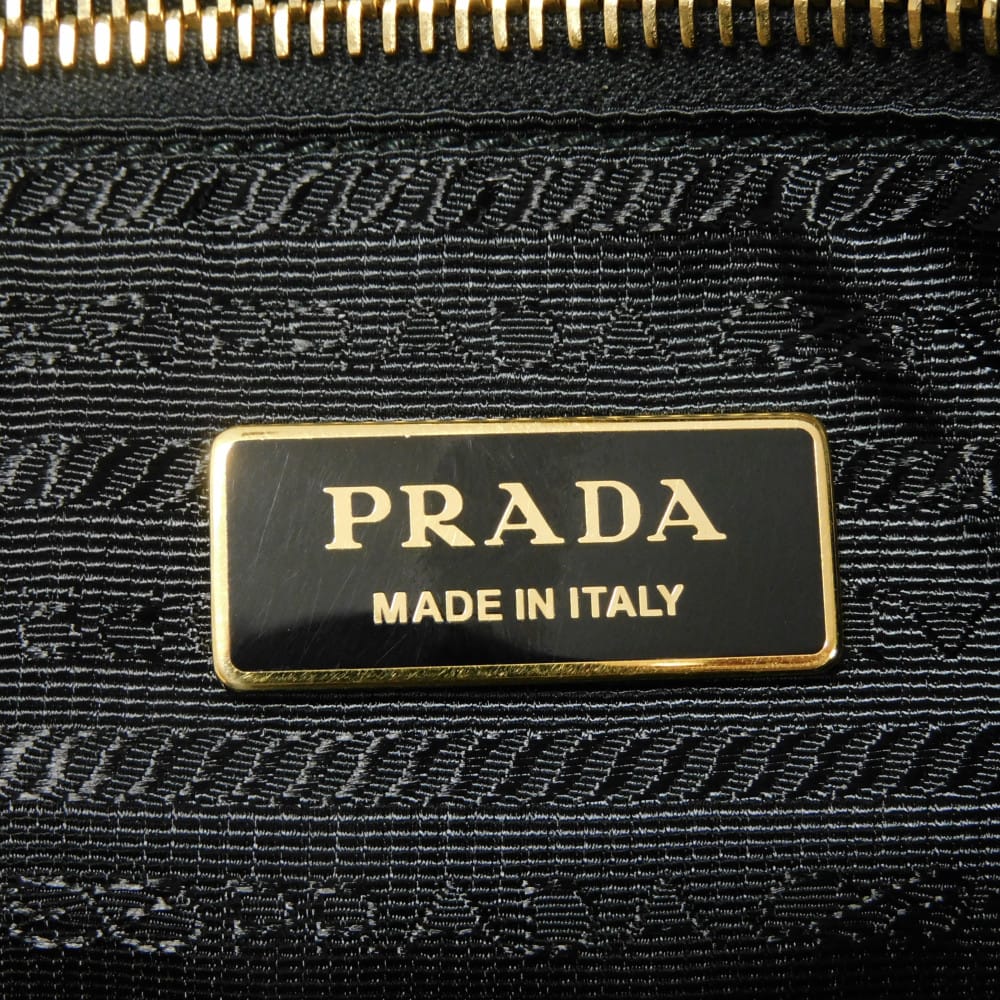 プラダ テスート ロボット アップリケ ナイロントートバッグ