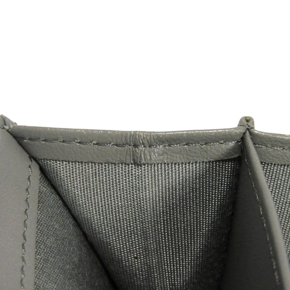 シャネル シェブロン ナッパレザー 二つ折り財布