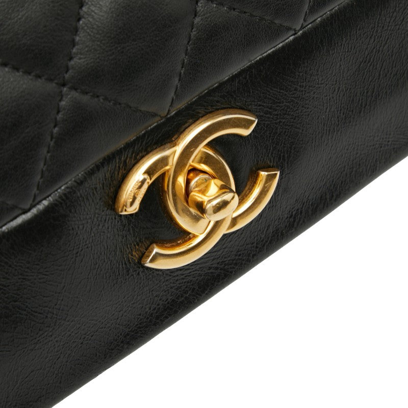 シャネル ココマーク マトラッセラムスキン ショルダーバッグ