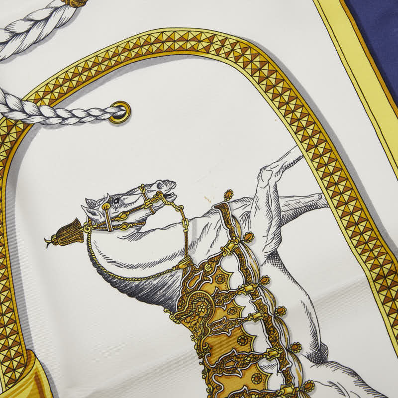 エルメス トレ グラン アパラ シルク スカーフ