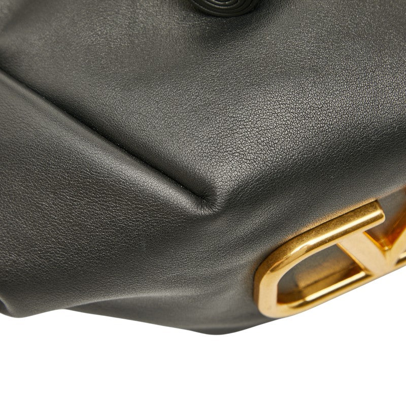 ヴァレンティノ スタッズ レザー ショルダーバッグ