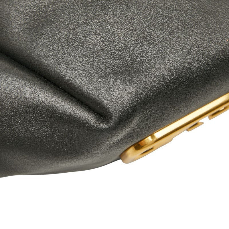 ヴァレンティノ スタッズ レザー ショルダーバッグ