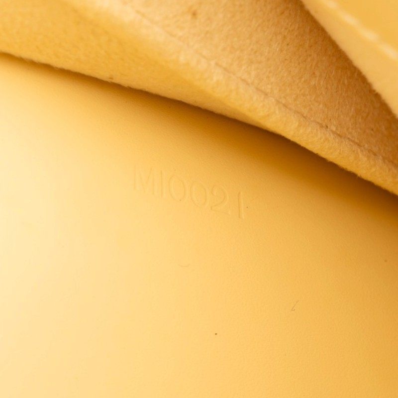ルイヴィトン ポンヌフ エピ レザーハンドバッグ