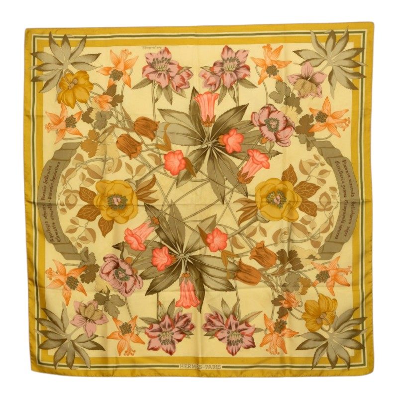 エルメス カレ90 Fleurs d'Hellade シルクスカーフ