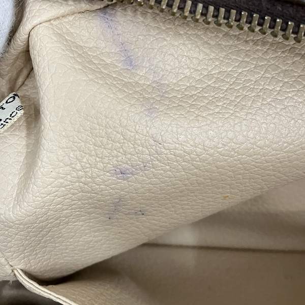 ルイ・ヴィトン トルース トワレ 28 モノグラム クラッチバッグ