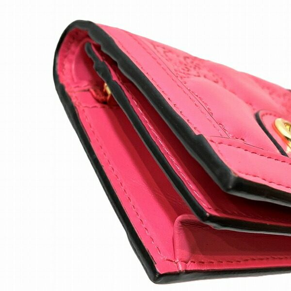 グッチ GGマトラッセ レザー二つ折り財布