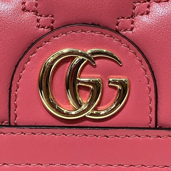 グッチ GGマトラッセ レザー二つ折り財布