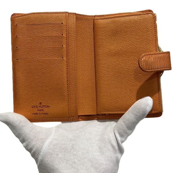 ルイヴィトン ポルトフォイユヴィエノワ エピ 財布